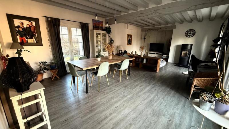 Maison - 194 m² - 8 pièces
