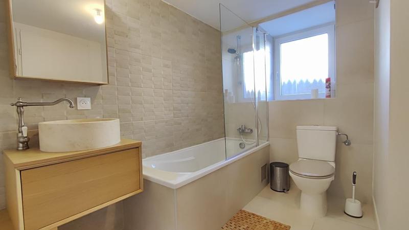 Maison - 181 m² - 6 pièces