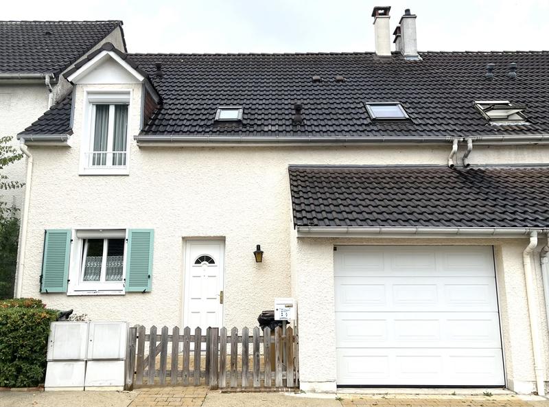 Maison traditionnelle - 113 m² - 4 pièces