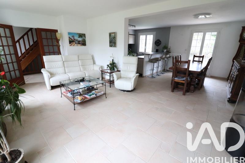 Maison - 137 m² - 7 pièces