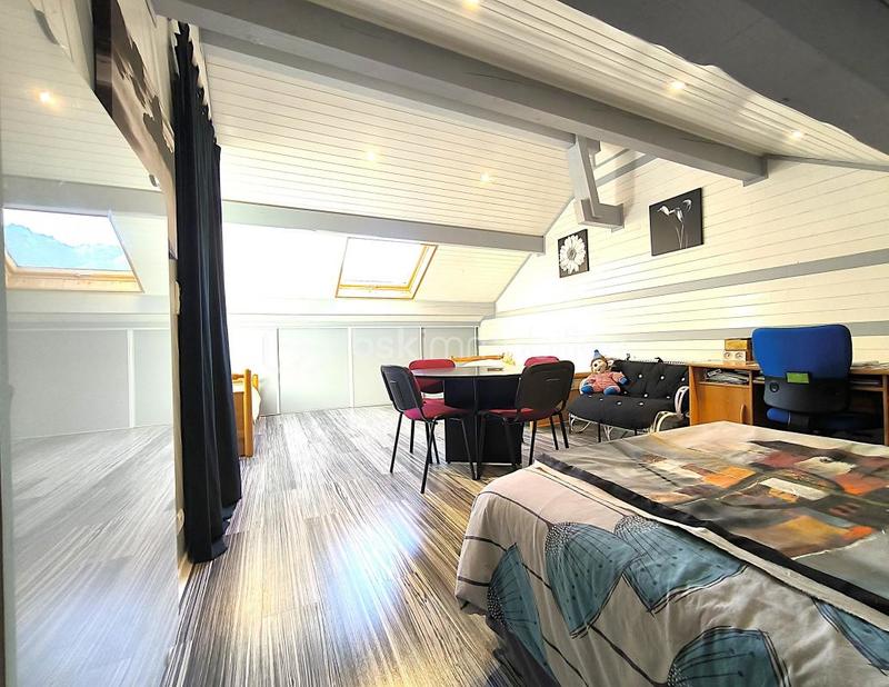 Maison - 158 m² - 5 pièces