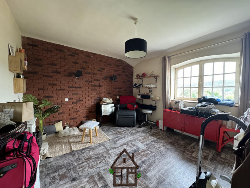 Maison - 153 m² - 8 pièces