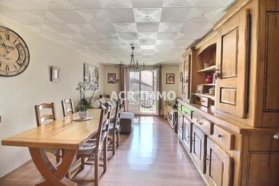 Appartement - 77 m² - 4 pièces