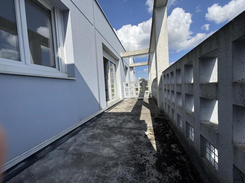 Appartement ancien - 85 m² - 3 pièces