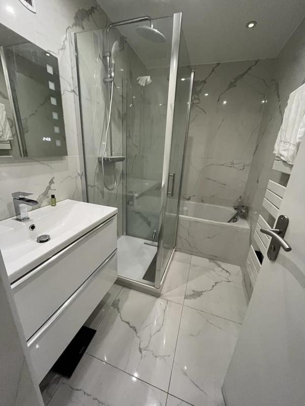 Appartement - 102 m² - 5 pièces