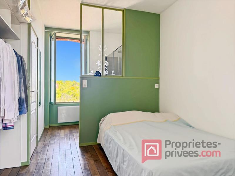 Maison - 190 m² - 8 pièces