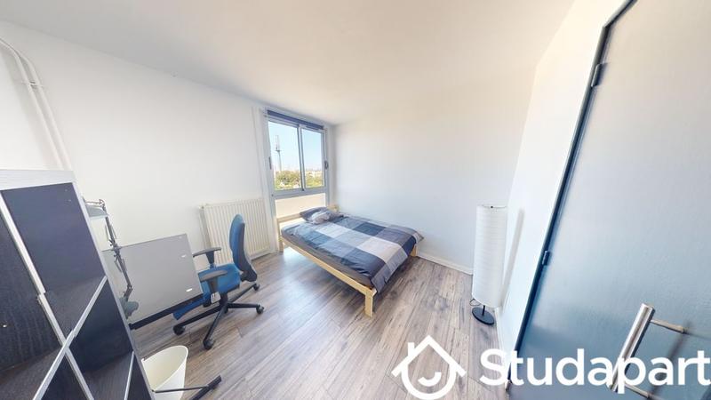 Chambre - 69 m² - 1 pièce