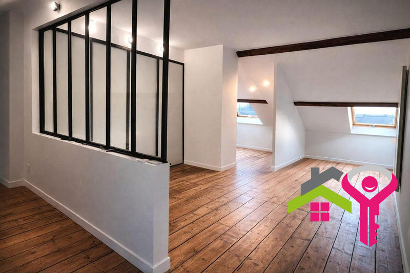 Maison - 230 m² - 6 pièces