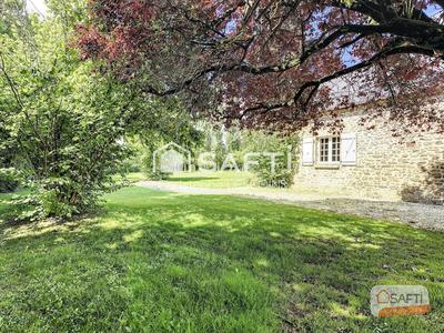 Maison - 400 m² - 17 pièces