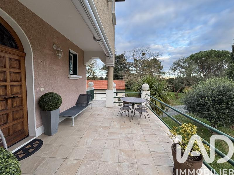 Maison - 291 m² - 7 pièces