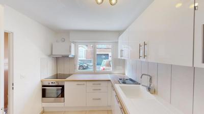 Chambre - 12 m² - 6 pièces