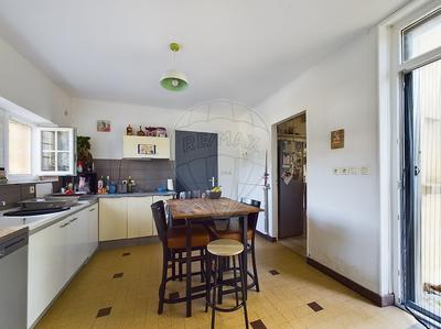 Maison - 200 m² - 7 pièces