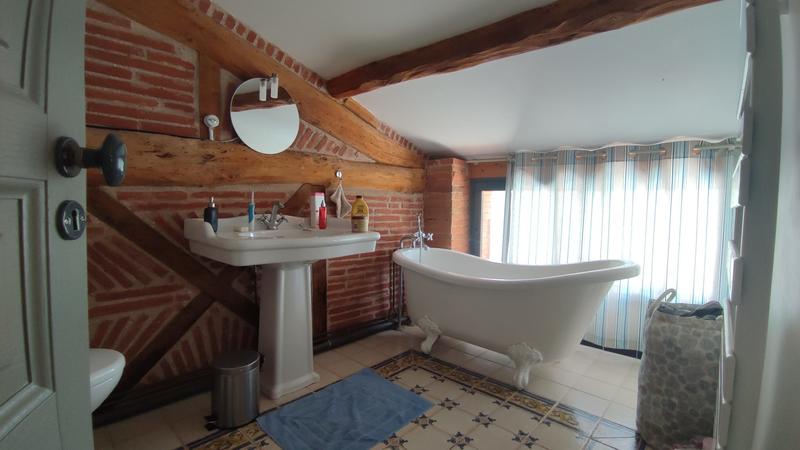 Maison ancienne - 203 m² - 8 pièces