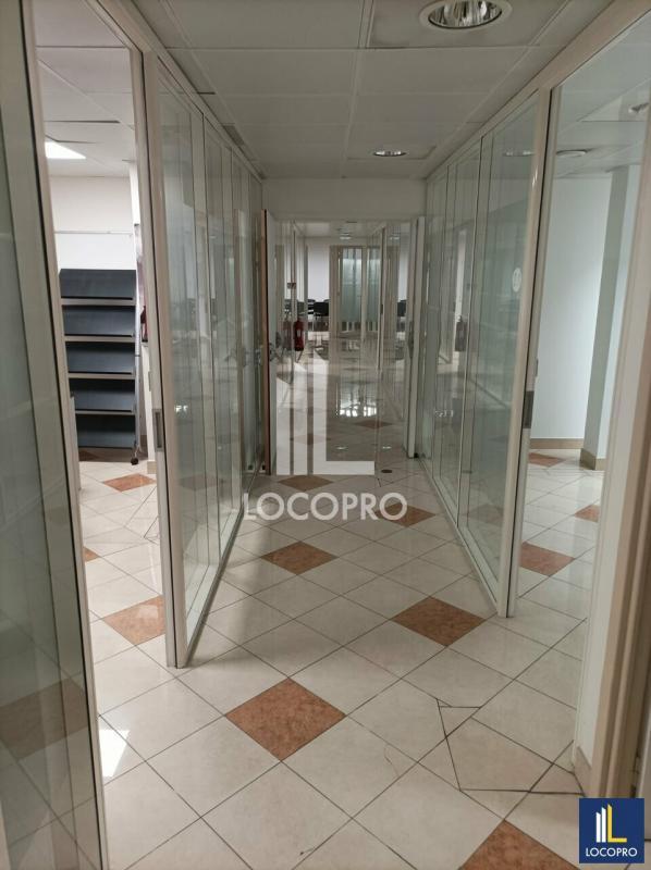 Local commercial - 412 m²