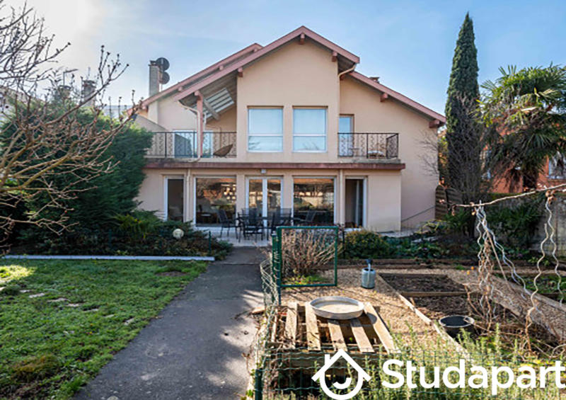 Chambre - 14 m² - 1 pièce