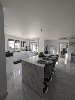 Maison - 112 m² - 5 pièces