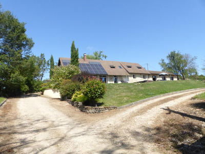 Longère - 299 m² - 7 pièces