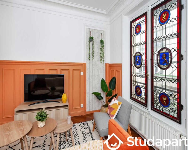 Chambre - 140 m² - 1 pièce