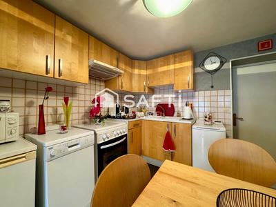 Maison - 82 m² - 6 pièces