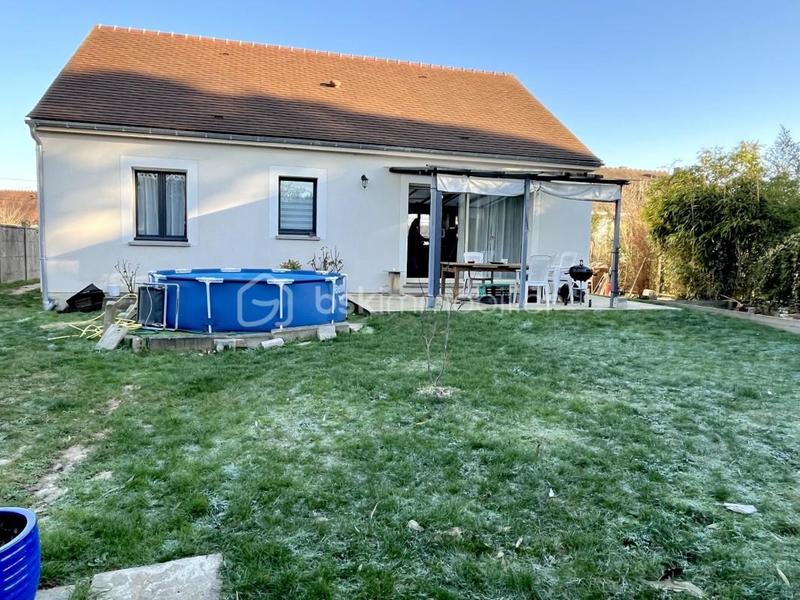 Maison traditionnelle - 90 m² - 5 pièces