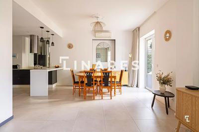 Appartement - 100 m² - 4 pièces