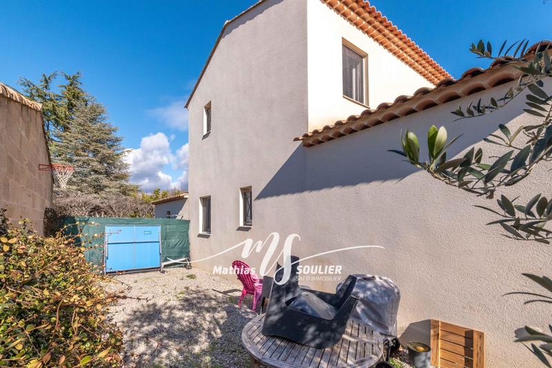 Villa - 154 m² - 6 pièces