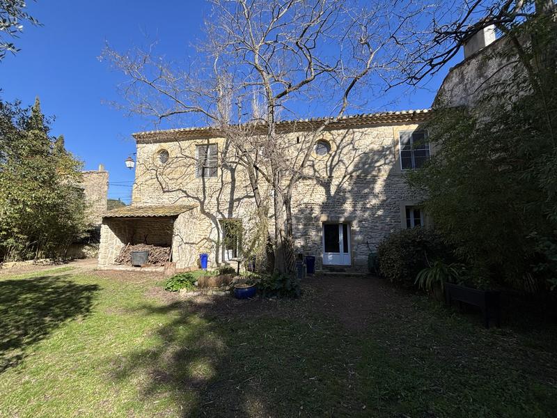 Mas - 342 m² - 15 pièces