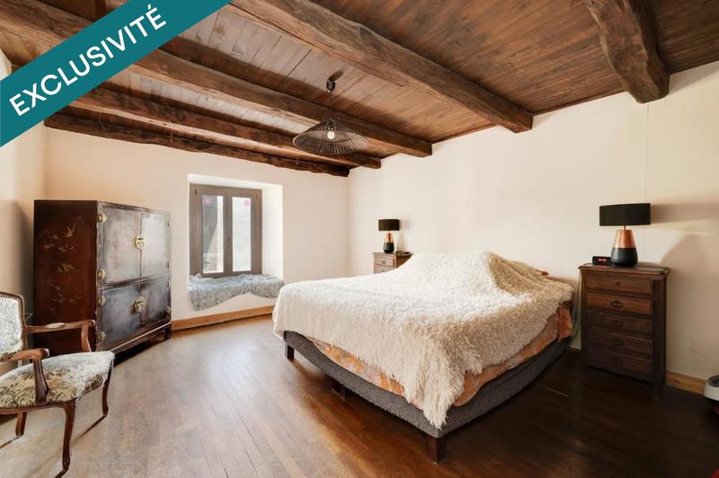 Maison - 265 m² - 10 pièces