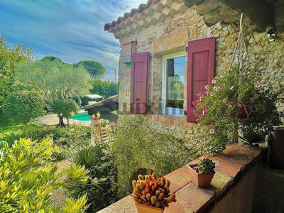 Maison - 144 m² - 6 pièces