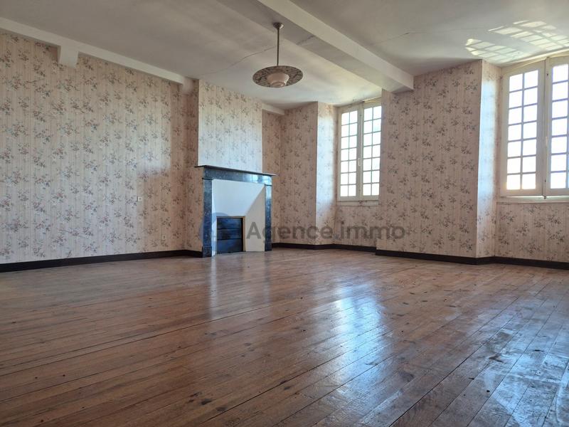 Maison ancienne - 279 m² - 8 pièces