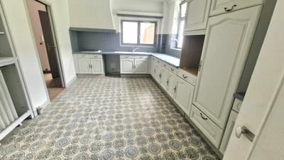 Maison - 137 m² - 7 pièces