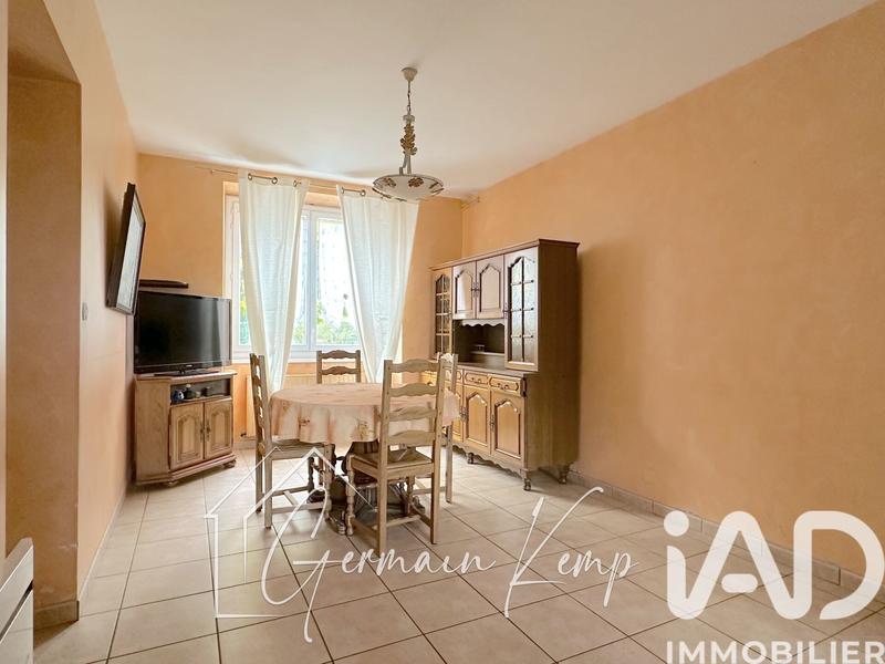 Maison - 250 m² - 9 pièces