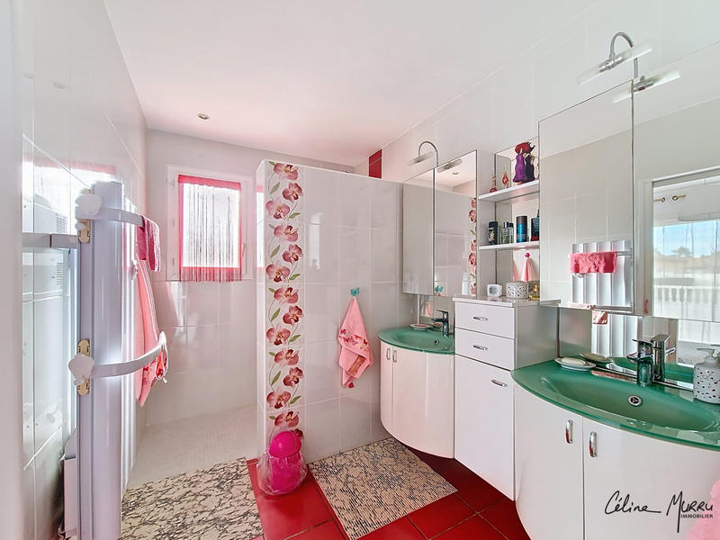 Maison - 140 m² - 4 pièces