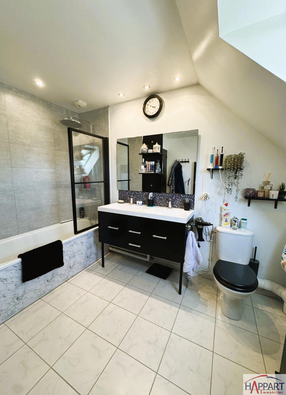 Maison - 100 m² - 4 pièces