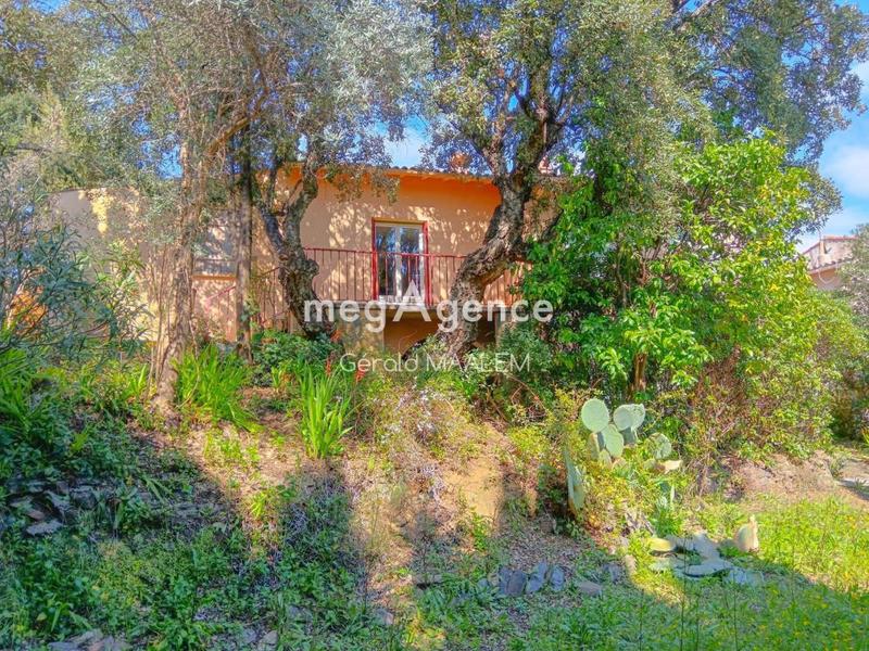 Maison - 107 m² - 5 pièces