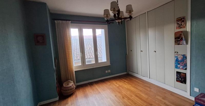 Maison - 185 m² - 7 pièces