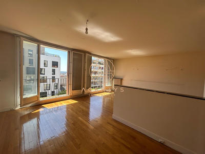 Appartement - 83 m² - 4 pièces