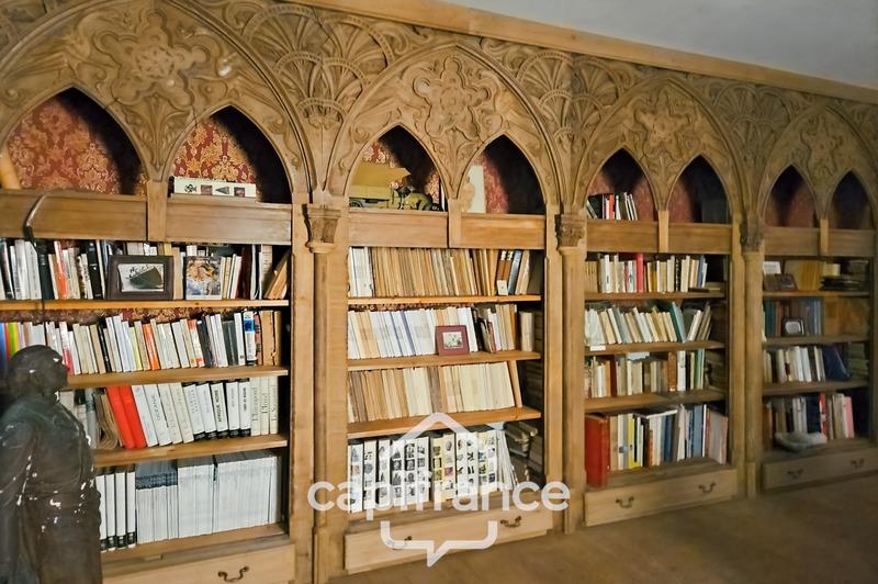 Maison - 450 m² - 11 pièces