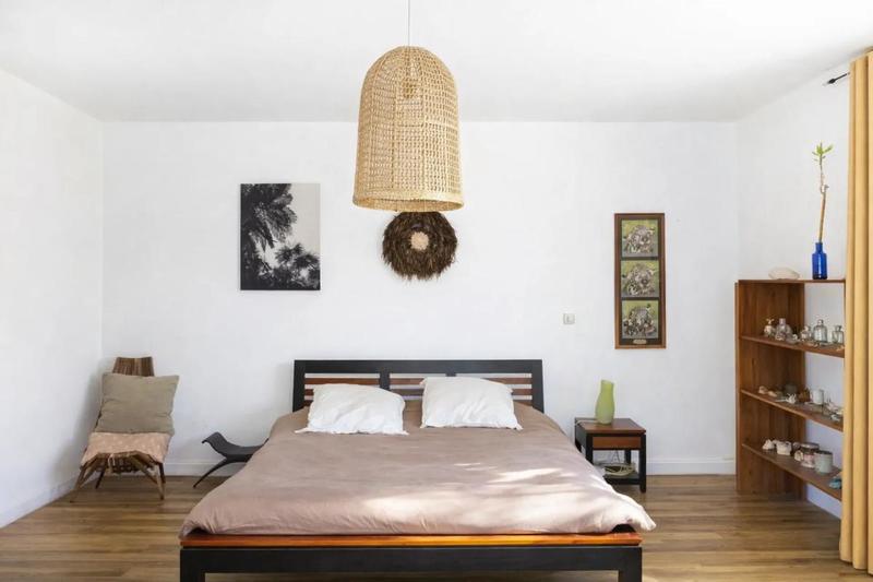 Maison - 350 m² - 10 pièces