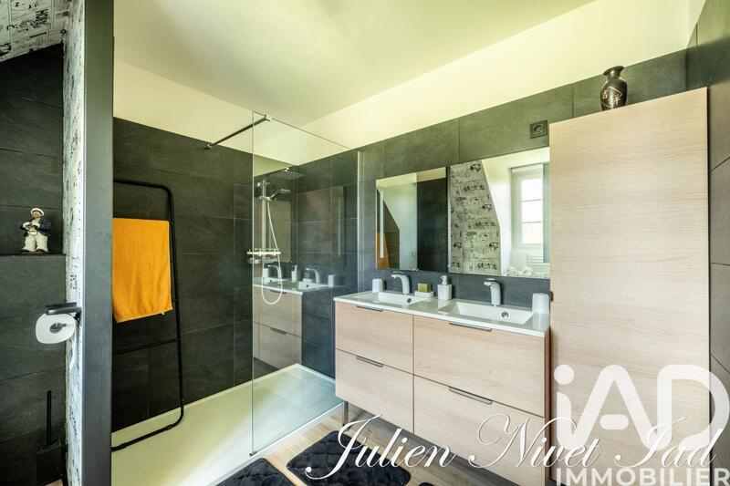 Maison - 175 m² - 6 pièces