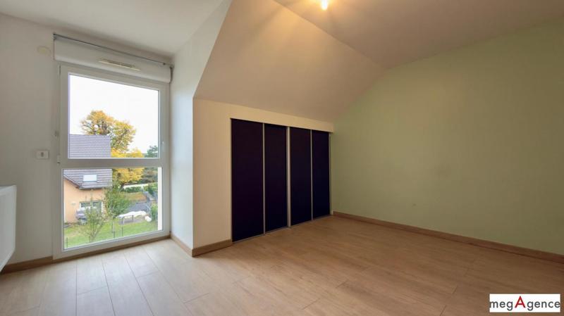 Maison jumelée - 85 m² - 4 pièces