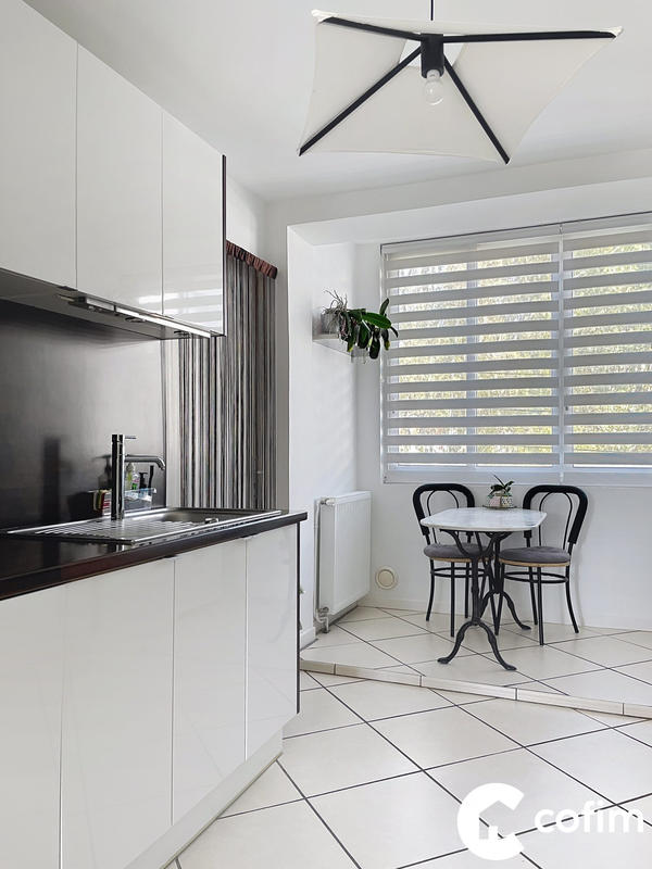 Appartement - 93 m² - 4 pièces