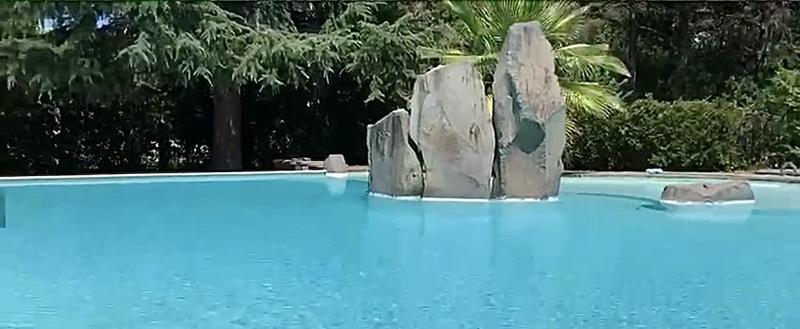 Bastide - 379 m² - 9 pièces