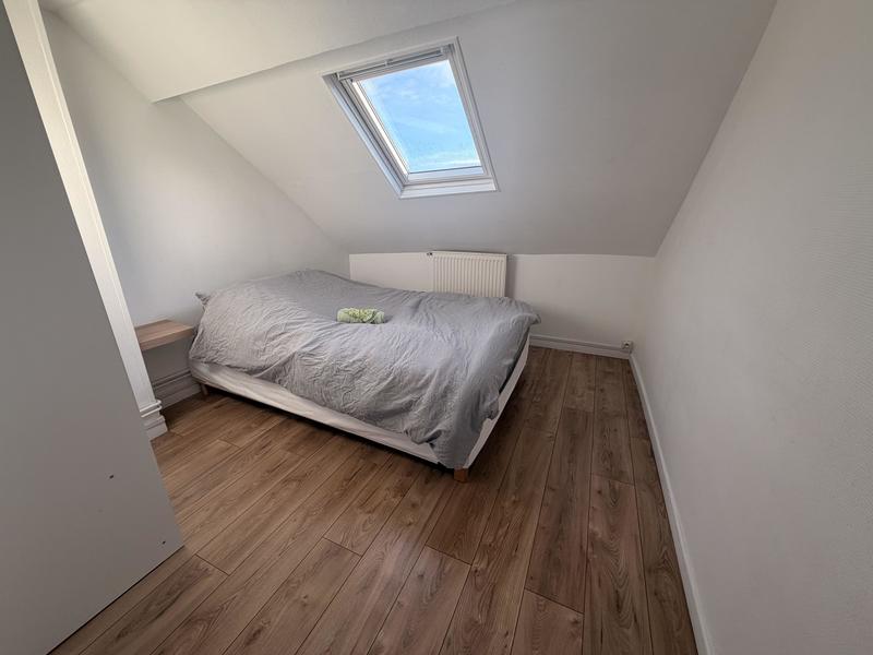 Appartement - 85 m² - 6 pièces