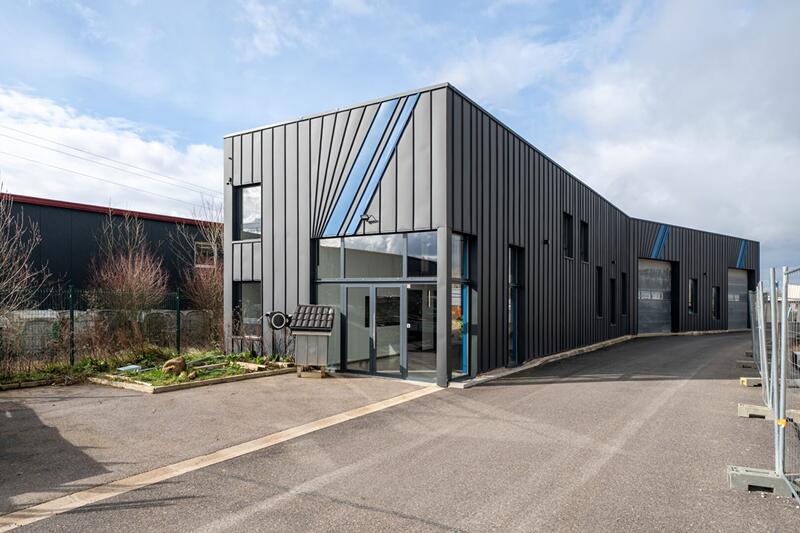 Bureau - 140 m² - 5 pièces