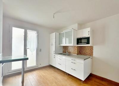 Triplex - 73 m² - 4 pièces