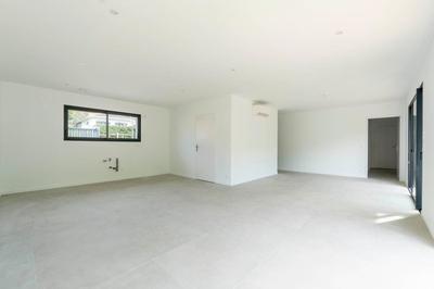 Maison - 111 m² - 4 pièces