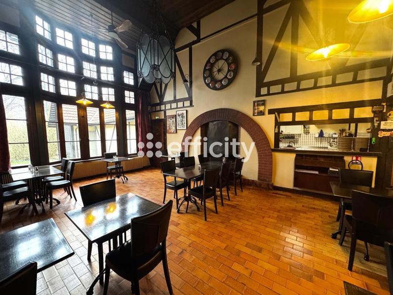 Immeuble - 270 m² - 9 pièces