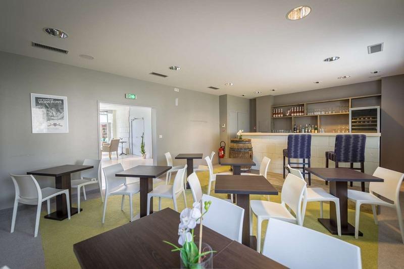 Immeuble - 1 300 m² - 40 pièces