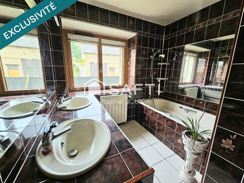 Maison - 203 m² - 6 pièces